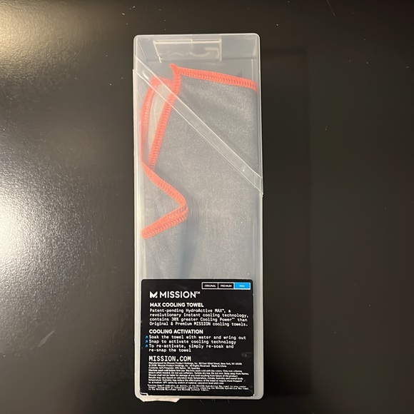 Mission Max Cooling Towel - Picture 3 of 5